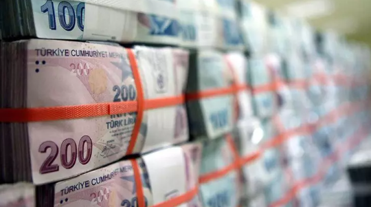 BÜTÇE 2024'TE 2,1 TRİLYON LİRA AÇIK VERDİ