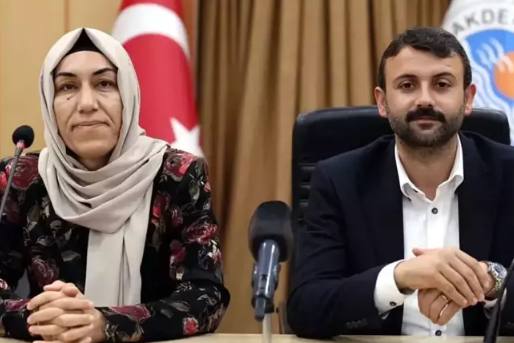 DEM PARTİLİ AKDENİZ BELEDİYESİ EŞ BAŞKANLARI GÖZALTINA ALINDI