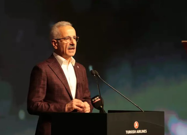 HALEP VE ŞAM HAVAALANLARI TÜRKİYE'YE EMANET