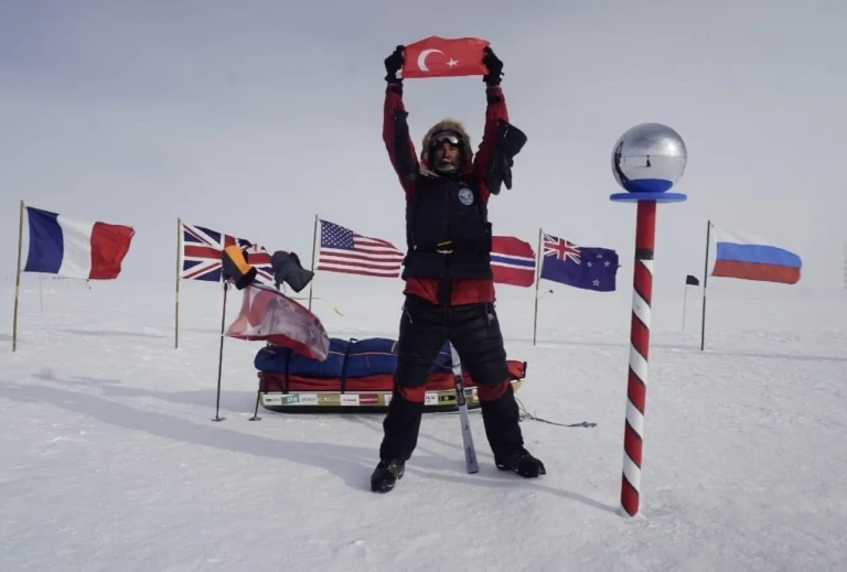 TEK BAŞINA GÜNEY KUTBU'NA ULAŞAN İLK TÜRK