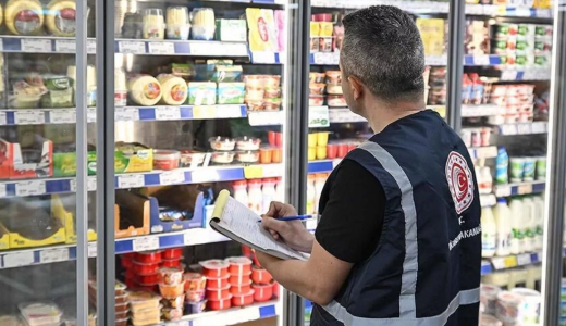 TİCARET BAKANLIĞI DUYURDU: FAHİŞ FİYAT ARTIŞI YAPANLARA 126.7 MİLYON TL CEZA KESİLDİ