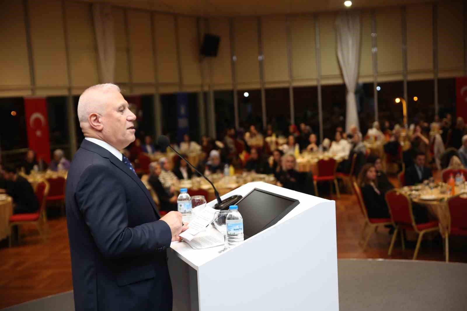 Başkan Bozbey: "Özverili eğitimcilerle Bursa’nın ve çocukların geleceği emin ellerde"
