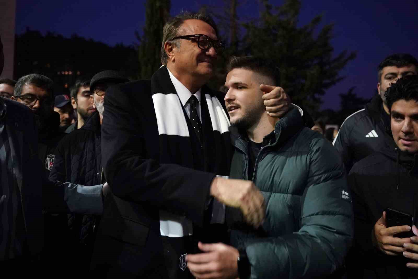 Hasan Arat, Beşiktaş Kulübü’ne veda etti