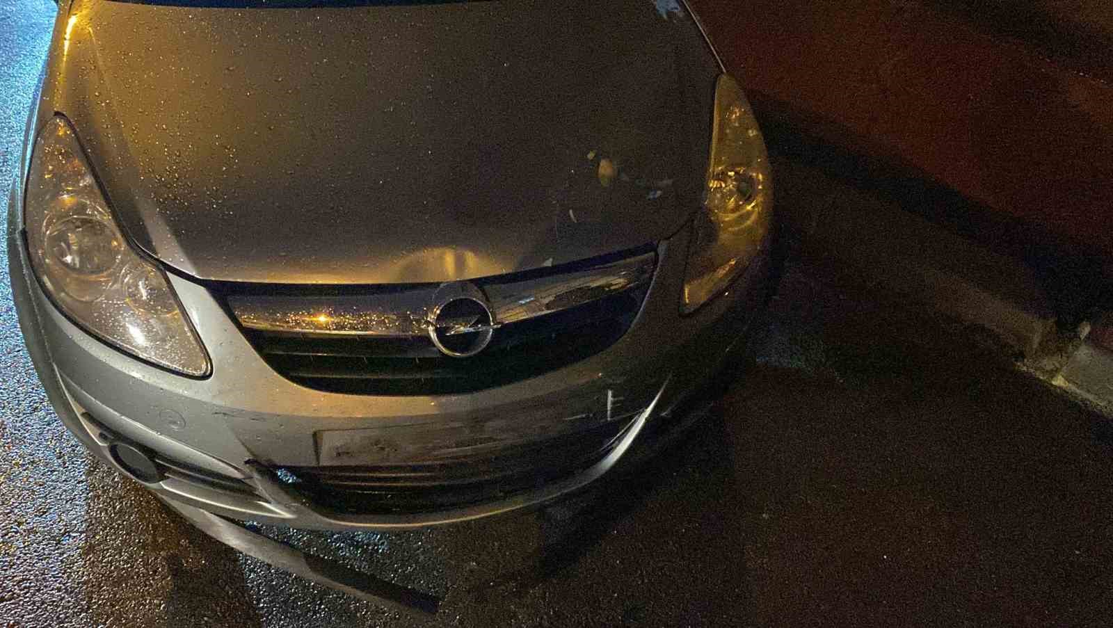 Otomobil ters yönden gelen motosikletle çarpıştı: 2 yaralı