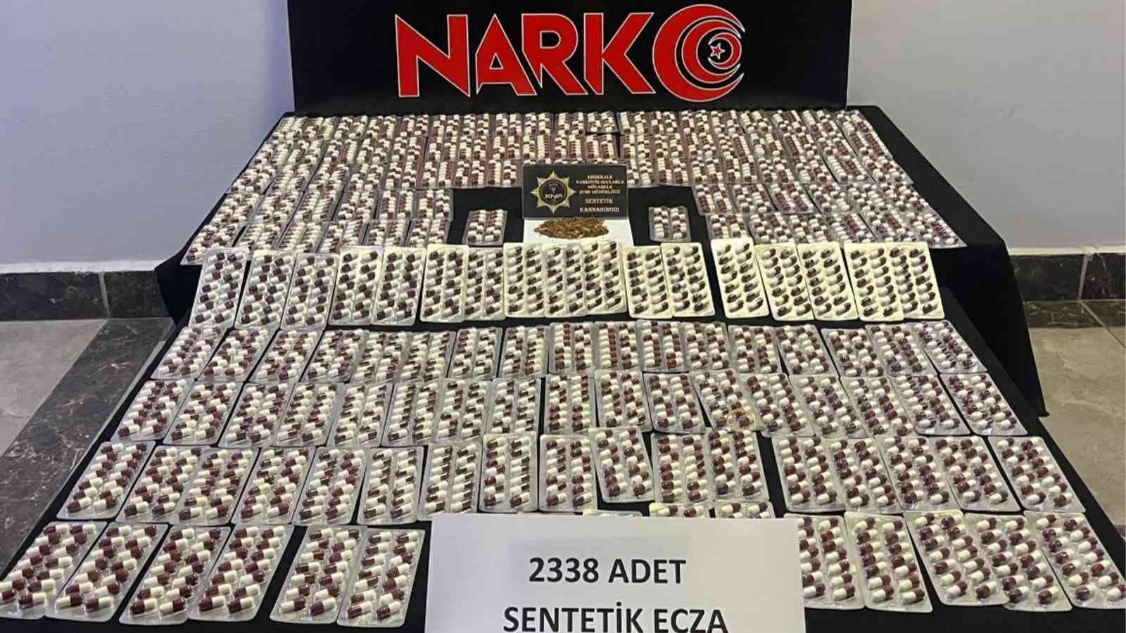 Patates ve soğan yüklü kamyonetten uyuşturucu çıktı: 3 gözaltı