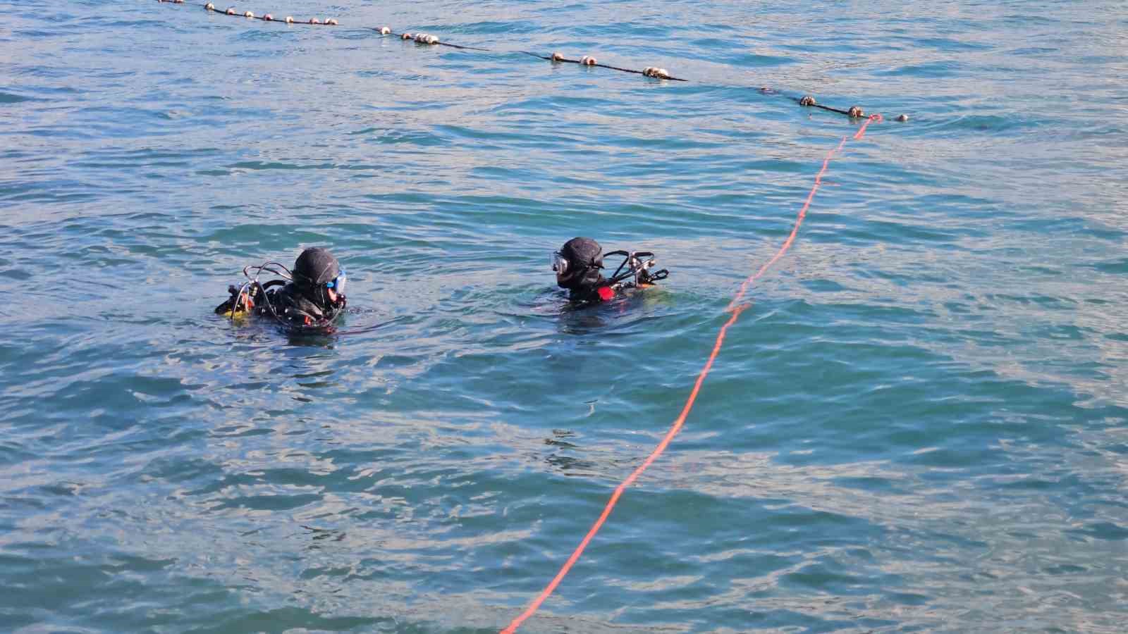 Rumeli Hisarı’nda denizde kaybolan 2 kişiyi arama çalışmaları devam ediyor