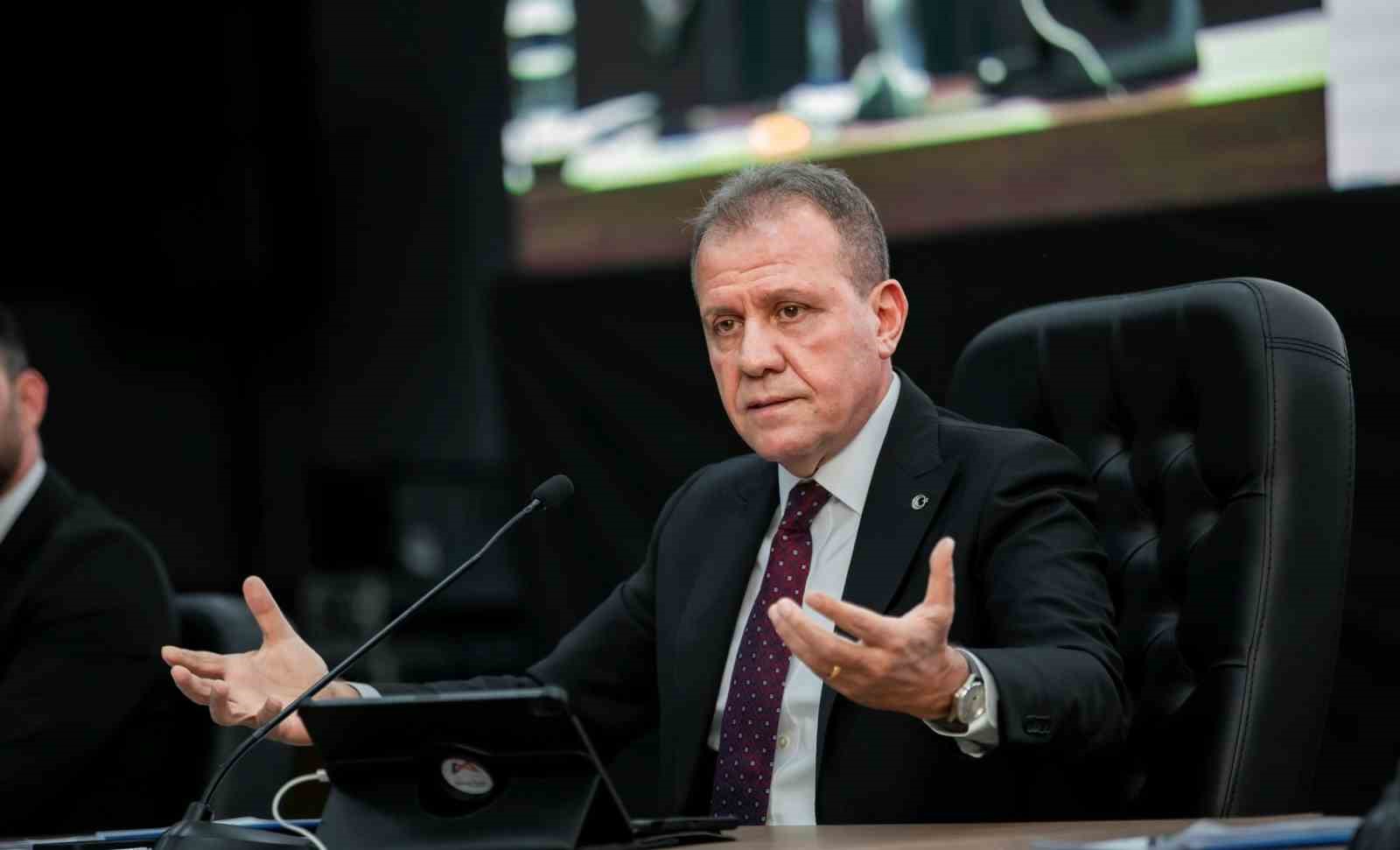 Seçer: "Toplumları kültürle, sanatla bir arada tutarsınız"